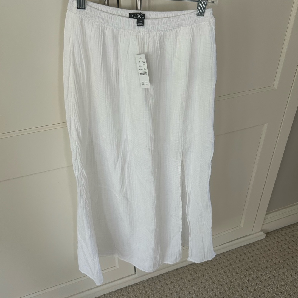 NWT! J.Crew White gauze 100%cotton maxi Skirt w/front slit. Partially lined. XXS